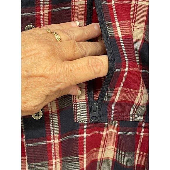 Wrangler ATG Mens 2XL Organic Cotton & Recycled Polyester Red Plaid Button-Up Sh - Picture 3 of 14